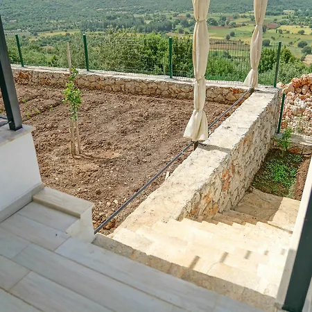 Kapari Villa *